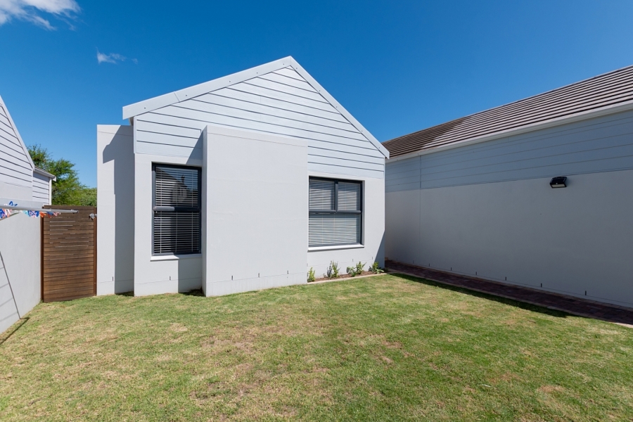 To Let 4 Bedroom Property for Rent in Langebaan Country Estate Western Cape